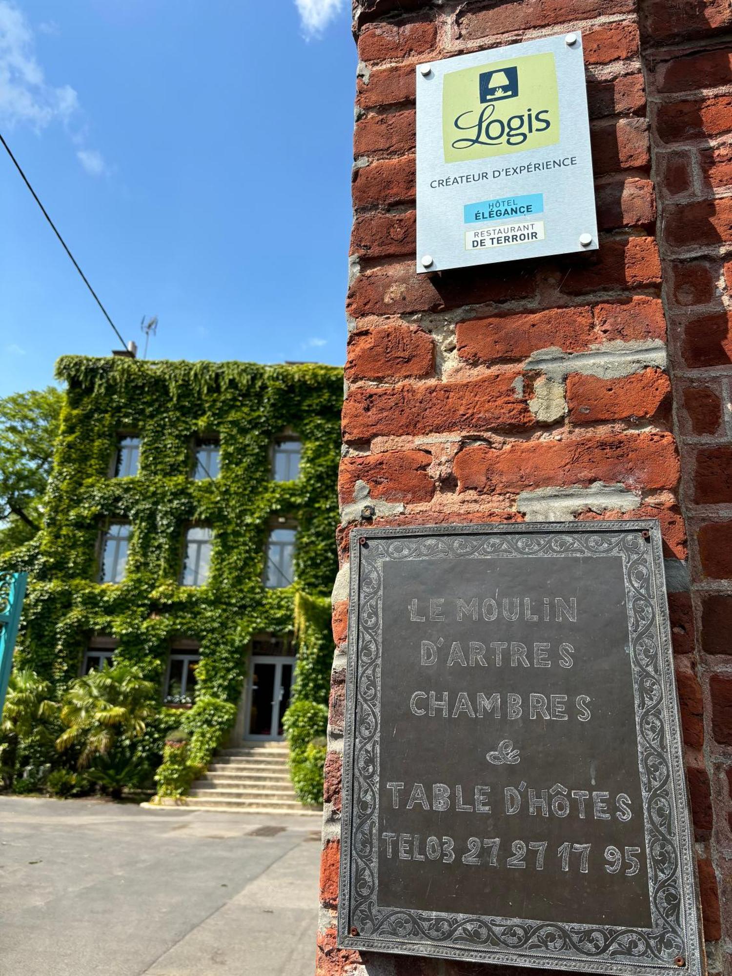 Logis Hotel-Restaurant - Le Moulin D'Artres Exterior photo